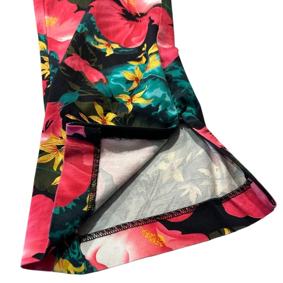 Cashe Y2K colorful pants with hibiscus flowers and invisible zippers - Picture 7 of 8